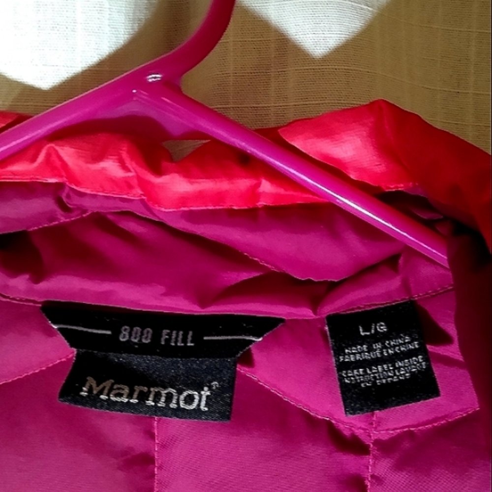 Large Marmot red puffer jacket ❤️🦦 - Picture 8 of 13